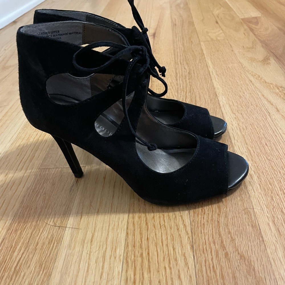 lace up heels